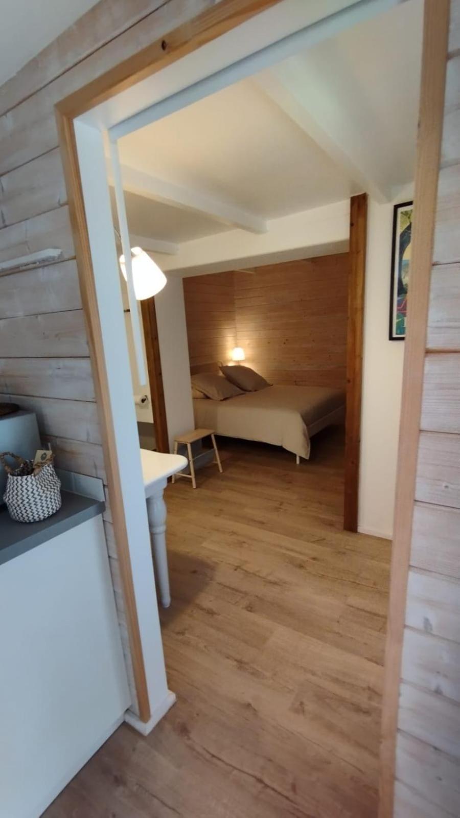 Entrecasteaux La Bergerie Des Colles Bed & Breakfast エクステリア 写真
